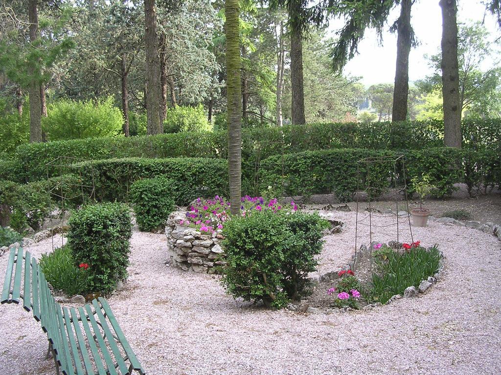 Casa Fiorita Panzió Sant'Enea Kültér fotó