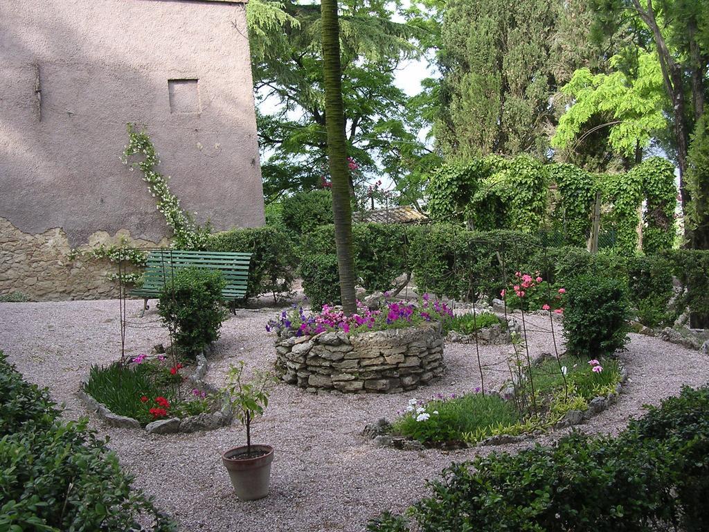 Casa Fiorita Panzió Sant'Enea Kültér fotó