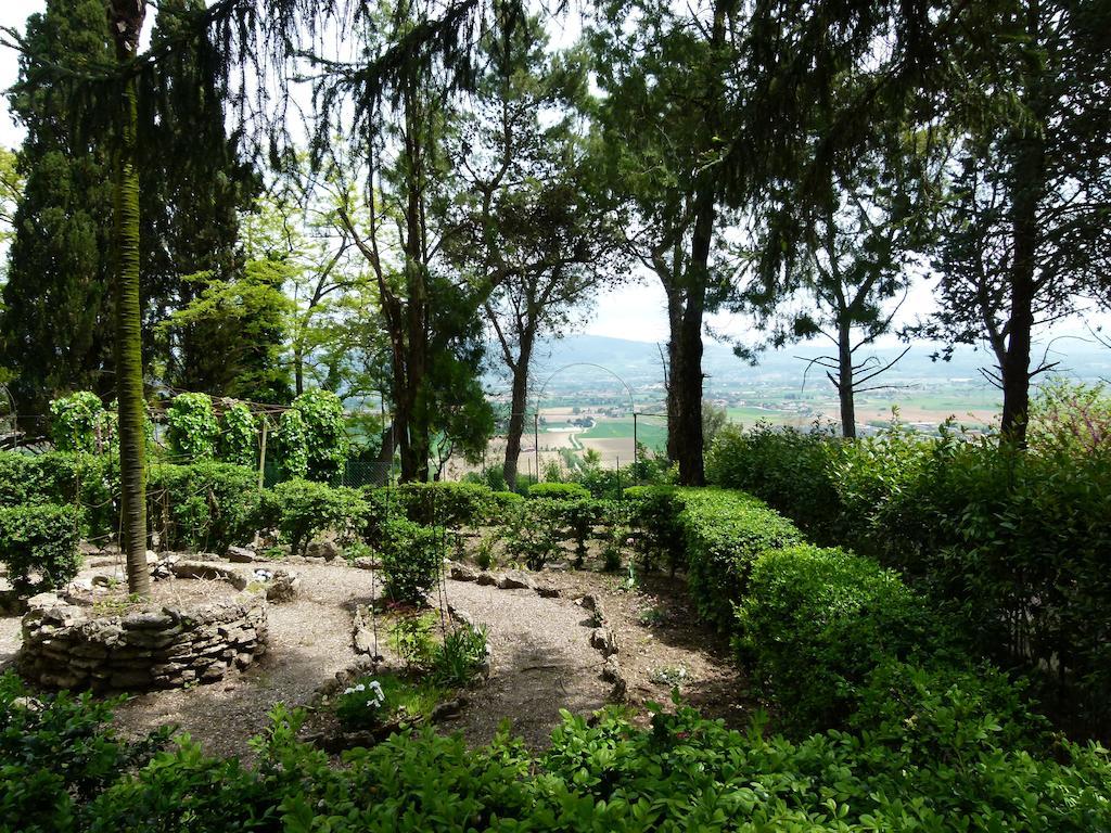 Casa Fiorita Panzió Sant'Enea Kültér fotó