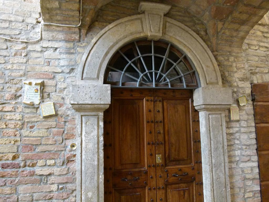 Casa Fiorita Panzió Sant'Enea Kültér fotó