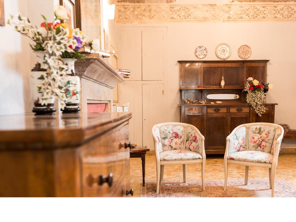 Casa Fiorita Panzió Sant'Enea Kültér fotó