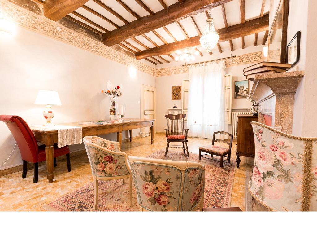 Casa Fiorita Panzió Sant'Enea Kültér fotó