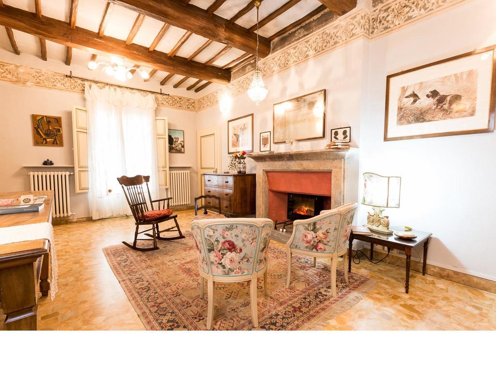 Casa Fiorita Panzió Sant'Enea Kültér fotó