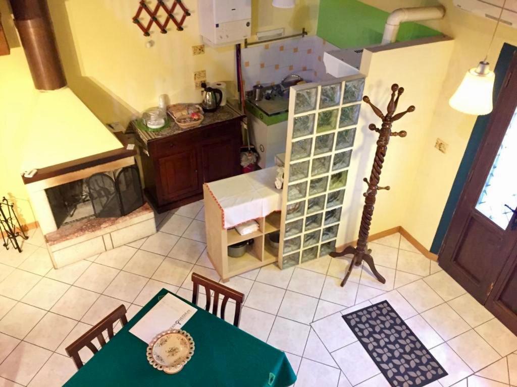 Casa Fiorita Panzió Sant'Enea Kültér fotó