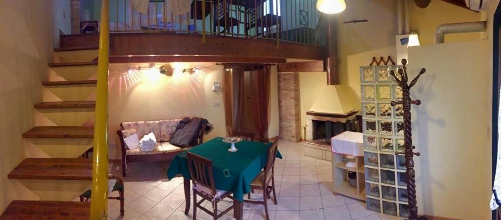 Casa Fiorita Panzió Sant'Enea Kültér fotó